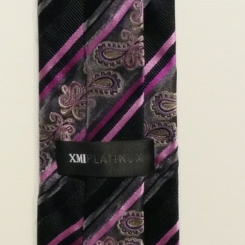 XMI Platinum Tie
